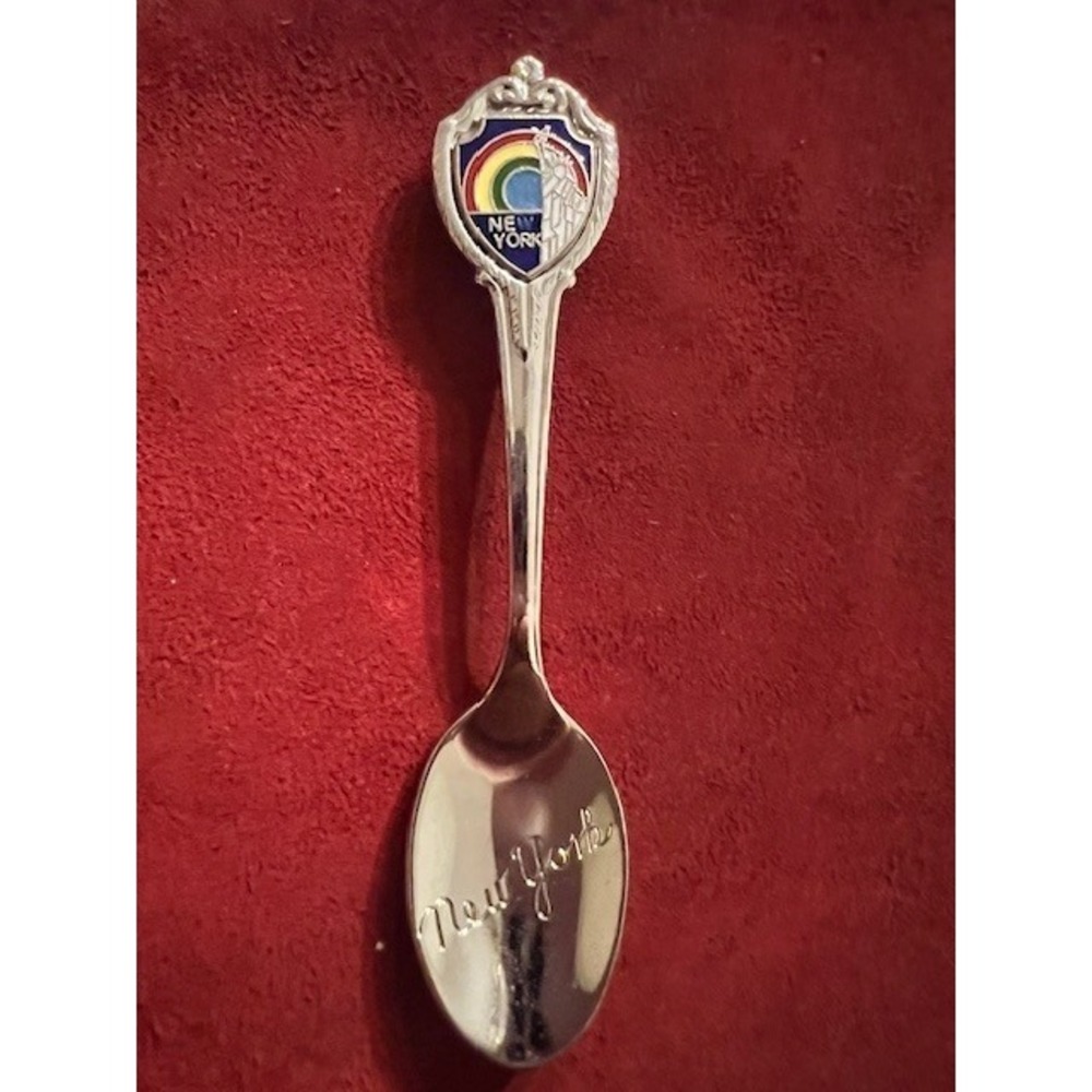 Collectible State Spoons - Picture 3 of 16